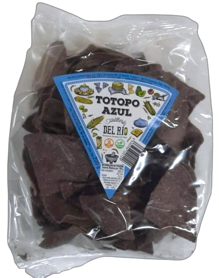 Auténticos totopos (nachos) de maíz azul